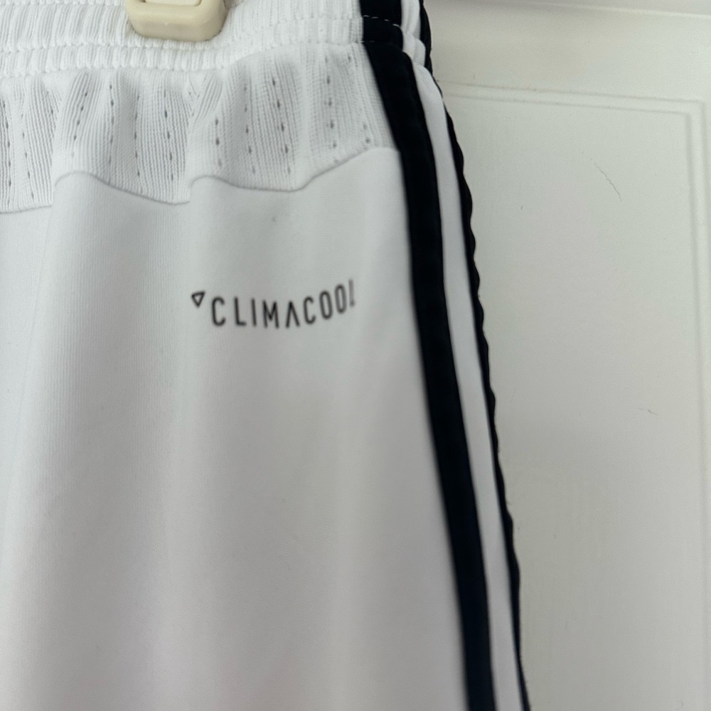 Boys’ Adidas Juventus White and Black Shorts - Picture 6 of 7